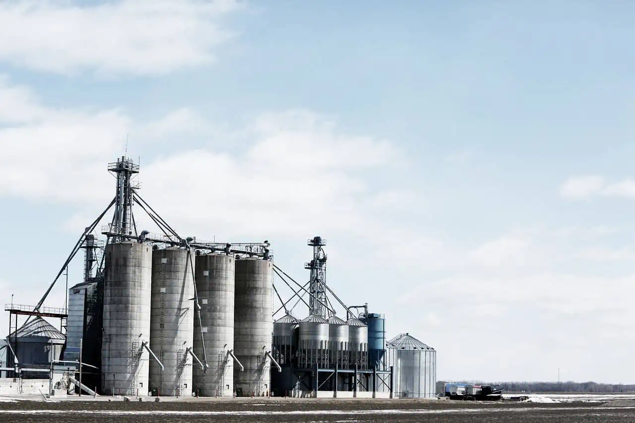 Image of a silo with metal ladders, representative of the Speziali v Nortask Pty Ltd [2023] case on workplace safety.